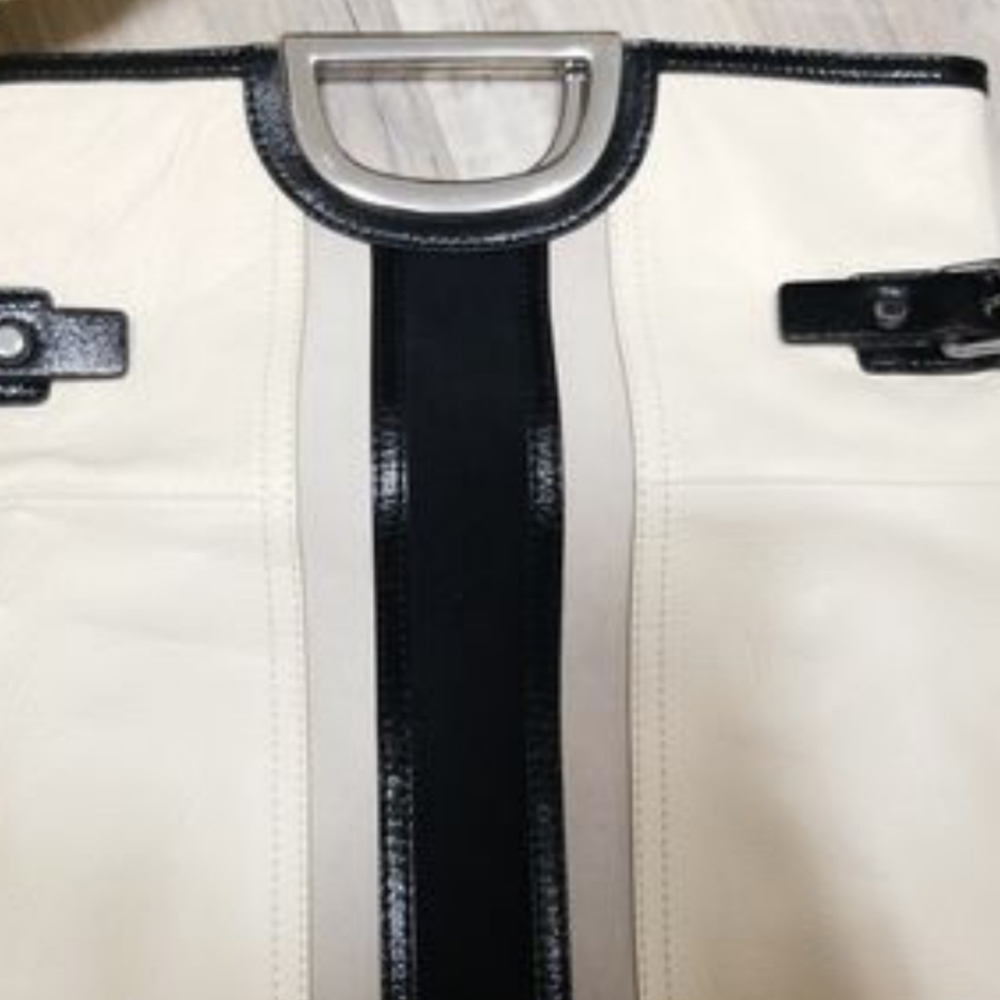 Tommy purse